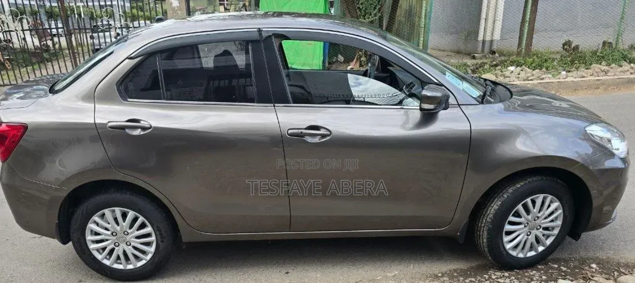 Suzuki Dzire 2022 Silver