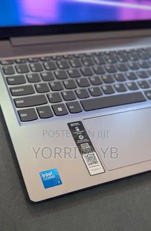 New Laptop Lenovo Ideapad 3 8GB Intel Core i3 SSD 256GB