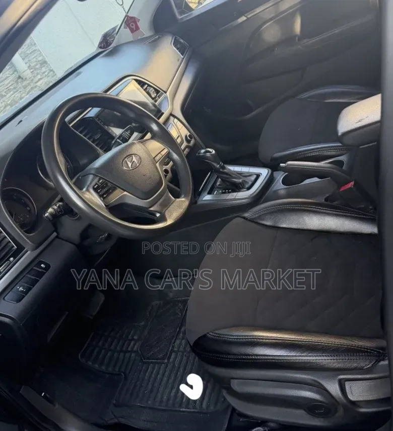 Hyundai Avante 2017 Gray