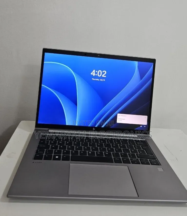 New Laptop HP ZBook Firefly 14 G10 16GB Intel Core i5 SSD 512GB