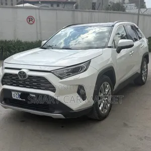 Toyota RAV4 2020 White