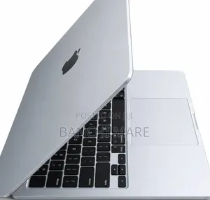 New Laptop Apple MacBook Air 2025 M4 16GB Apple M4 SSD 512GB