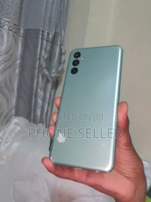Samsung Galaxy M13 64 GB Silver