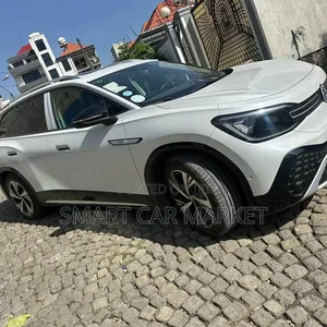 Volkswagen ID.6 2024 White