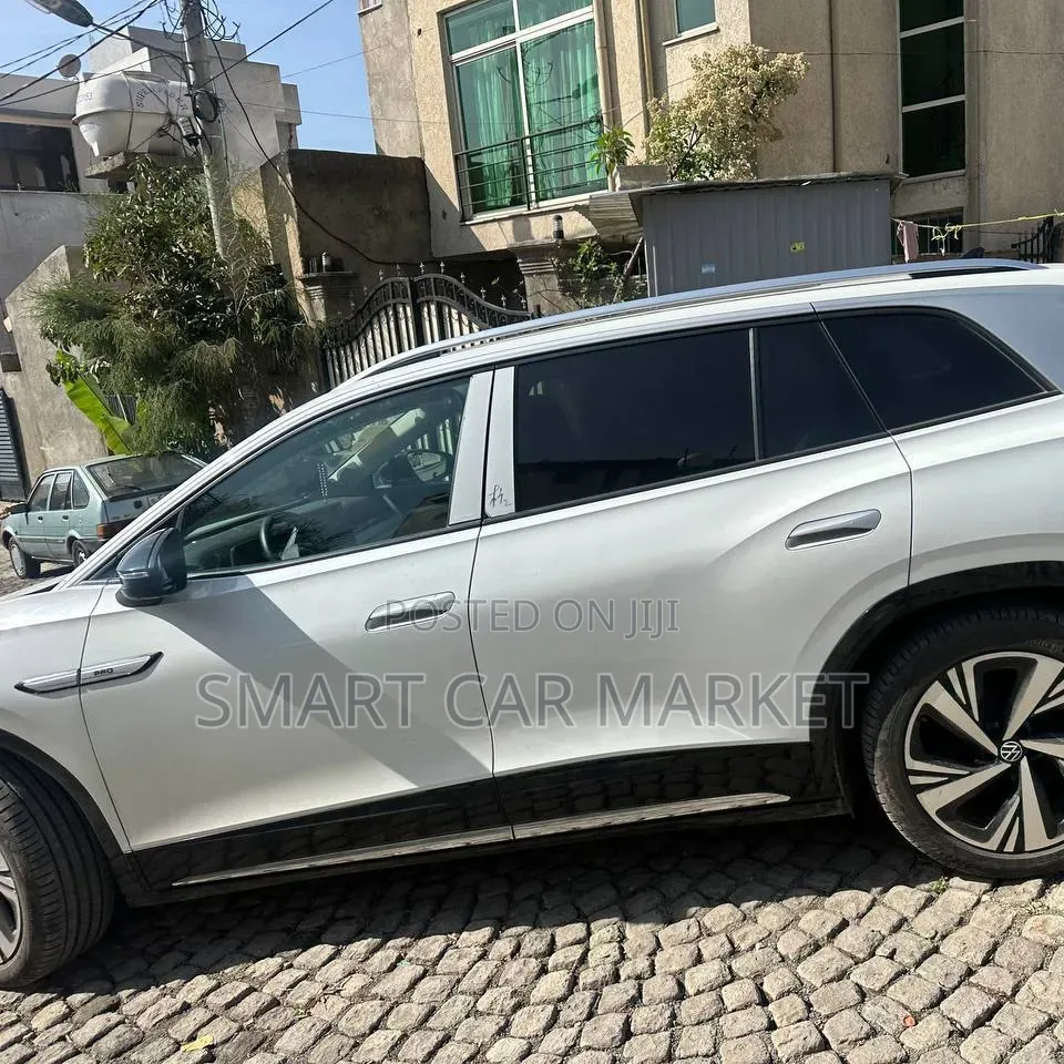 Volkswagen ID.6 2024 White