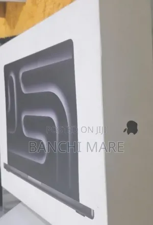 New Laptop Apple MacBook Pro 2025 M5 16GB Apple M5 SSD 512GB