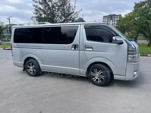 Toyota HiAce 2007 Silver