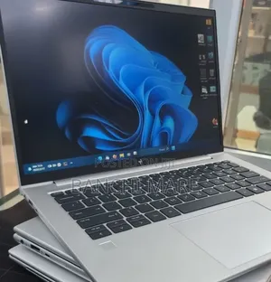 New Laptop HP EliteBook 840 G10 16GB Intel Core i7 SSD 512GB