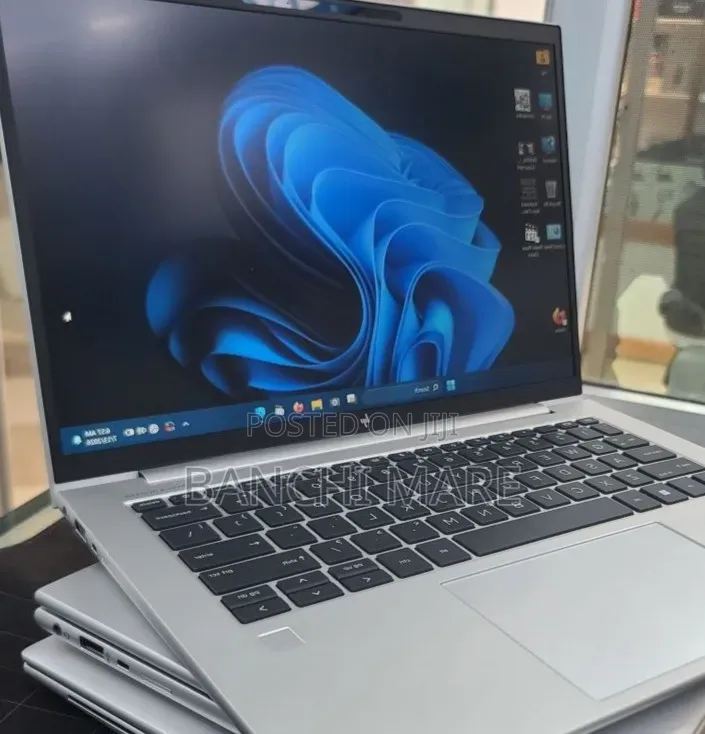 New Laptop HP EliteBook 840 G10 16GB Intel Core i7 SSD 512GB