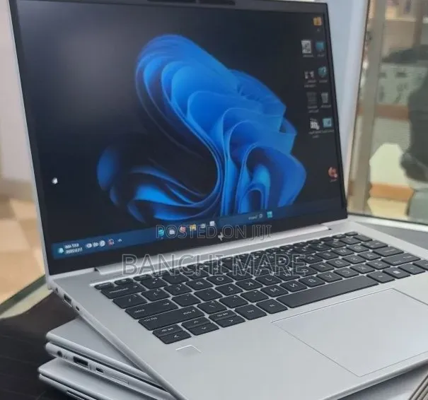 New Laptop HP EliteBook 840 G10 16GB Intel Core i7 SSD 512GB