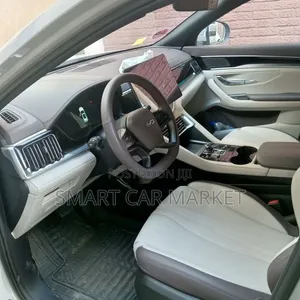 BYD Song Plus 2025 White
