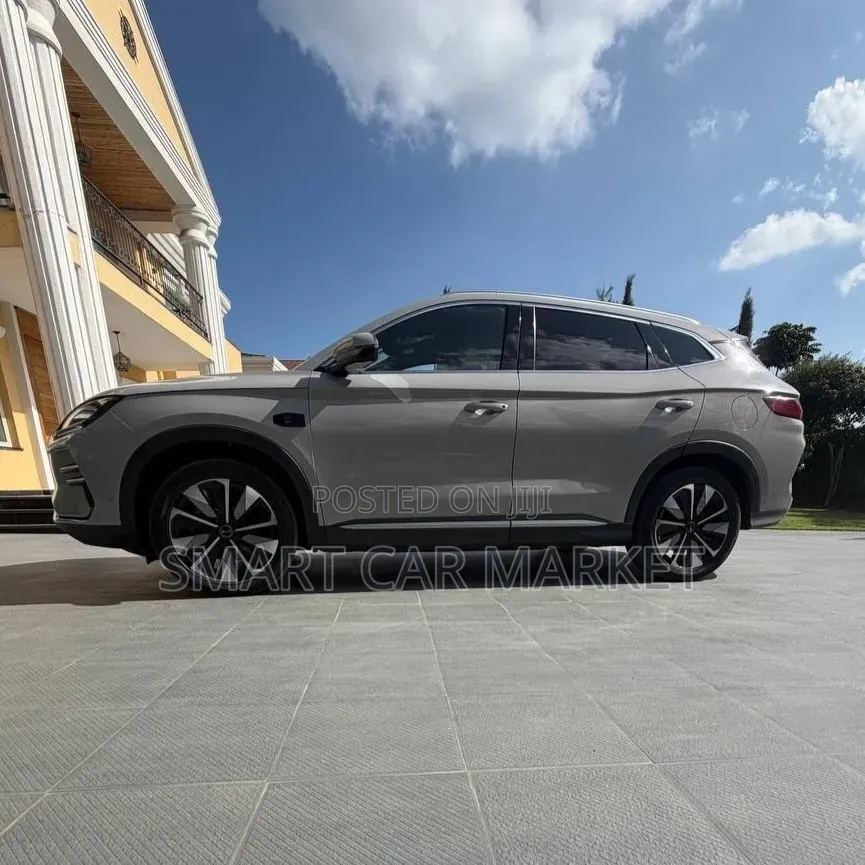 BYD Song Plus 2025 White