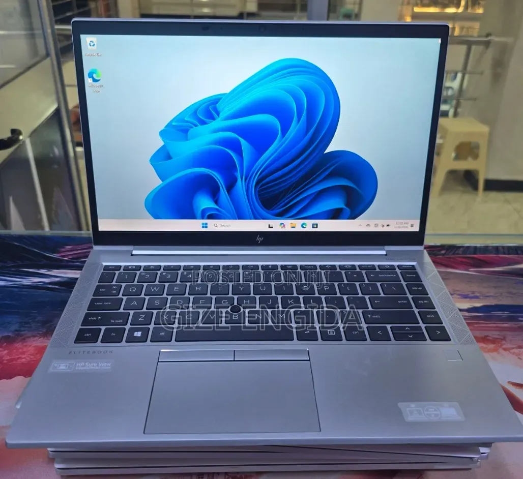 New Laptop HP EliteBook 840 G7 16GB Intel Core i5 SSD 512GB