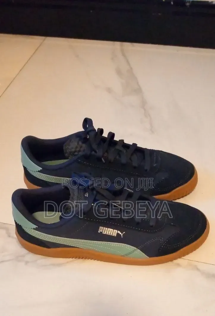 Original Puma Shoe (42)