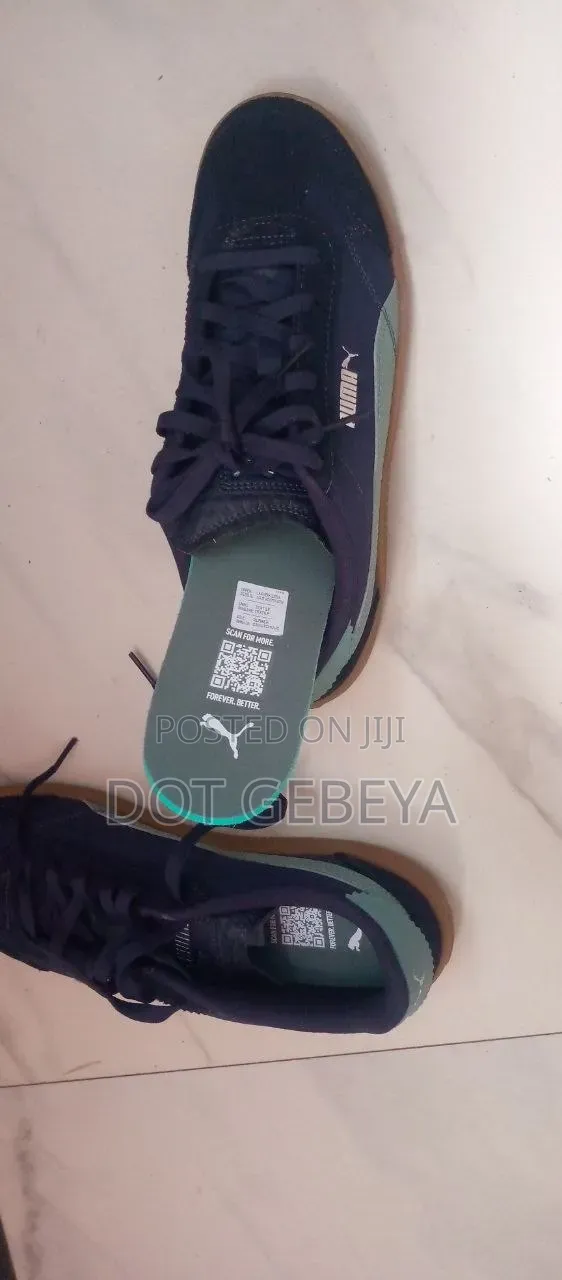 Original Puma Shoe (42)
