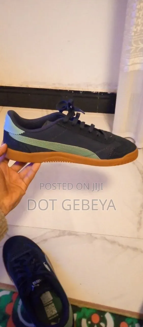 Original Puma Shoe (42)