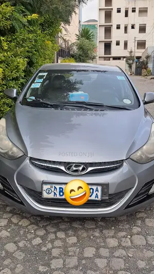 Hyundai Avante 2012 Gray