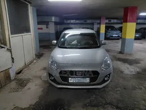 Suzuki Swift 2022 Silver