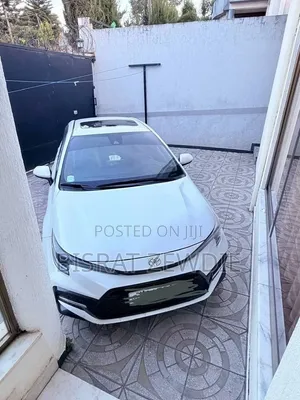 Toyota Corolla 2023 White