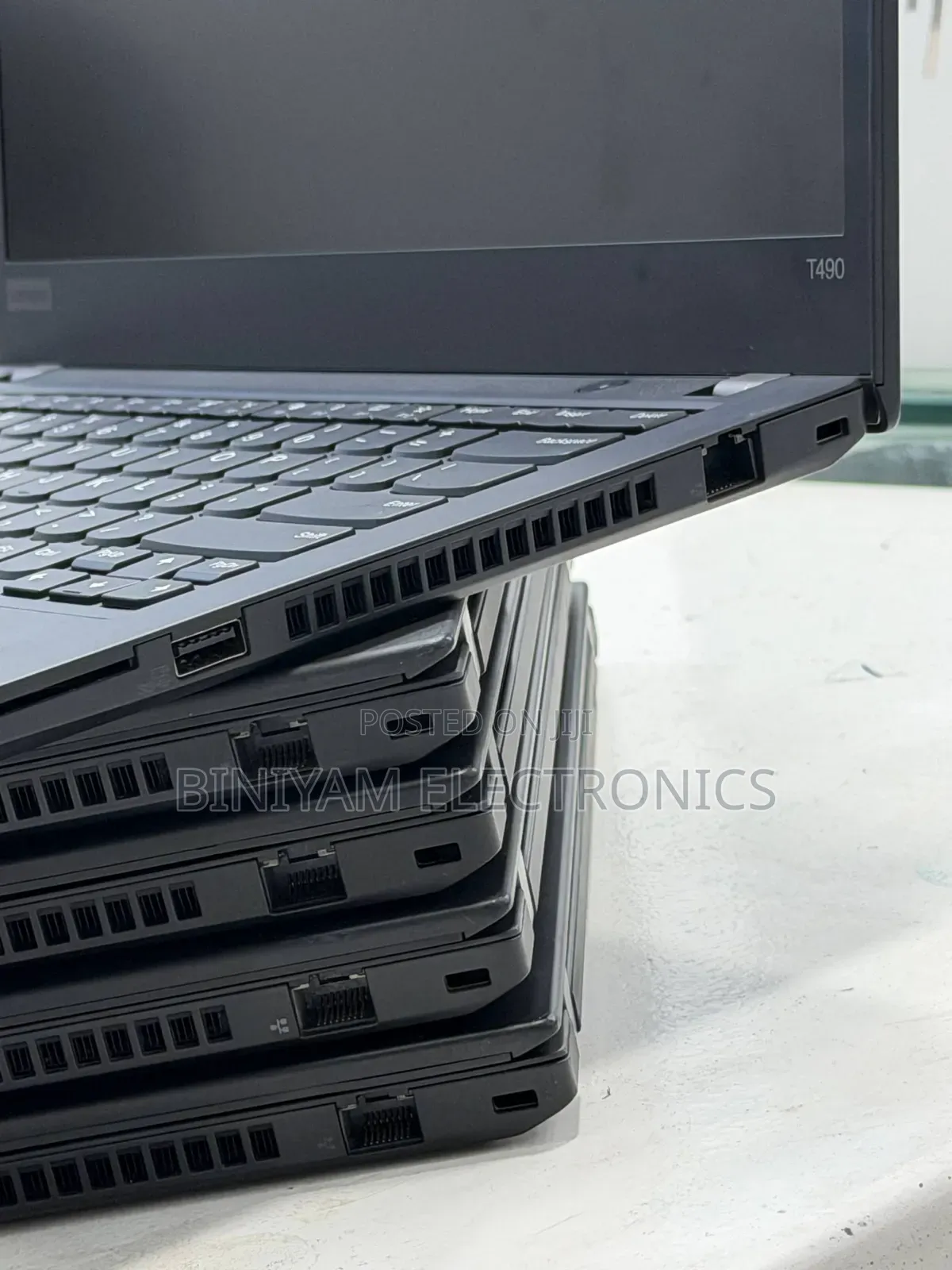 New Laptop Lenovo ThinkPad T490s 8GB Intel Core i5 SSD 512GB