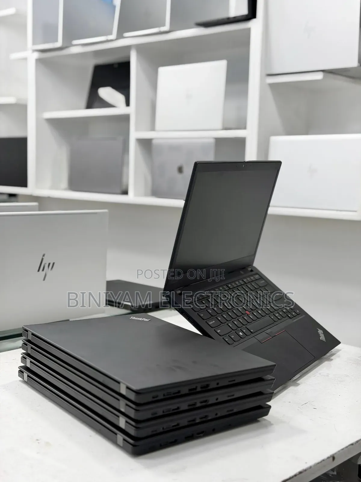 New Laptop Lenovo ThinkPad T490s 8GB Intel Core i5 SSD 512GB