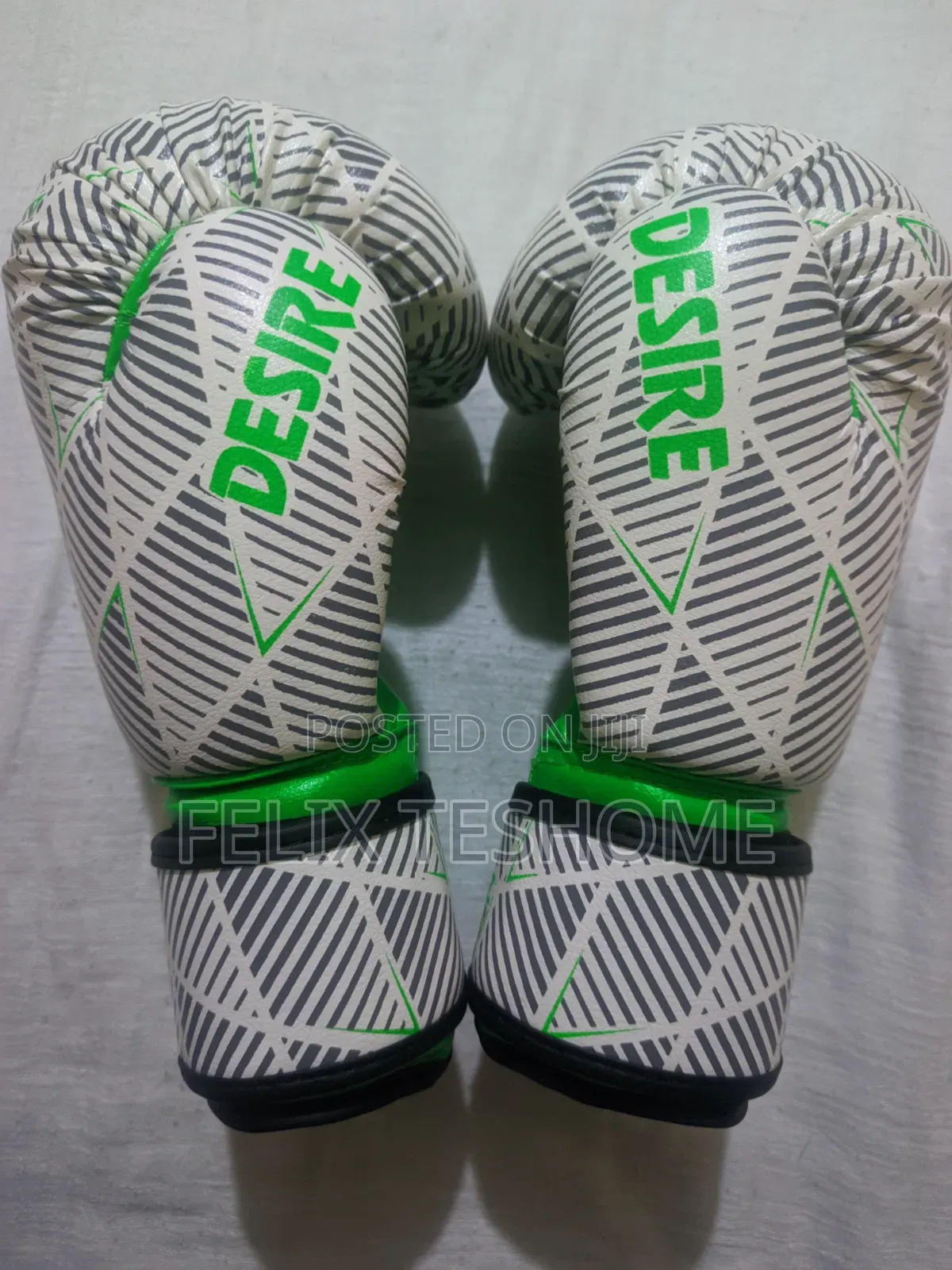 Boxing Gloves 12 Oz