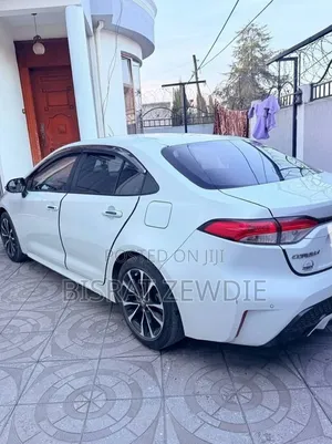 Toyota Corolla 2023 White