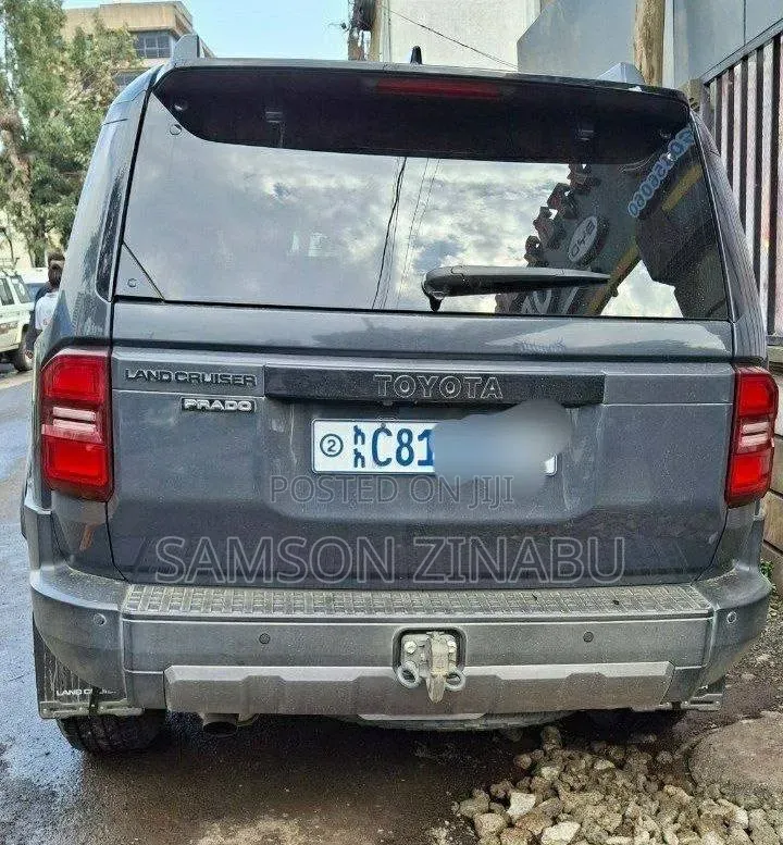 Toyota Land Cruiser 2024