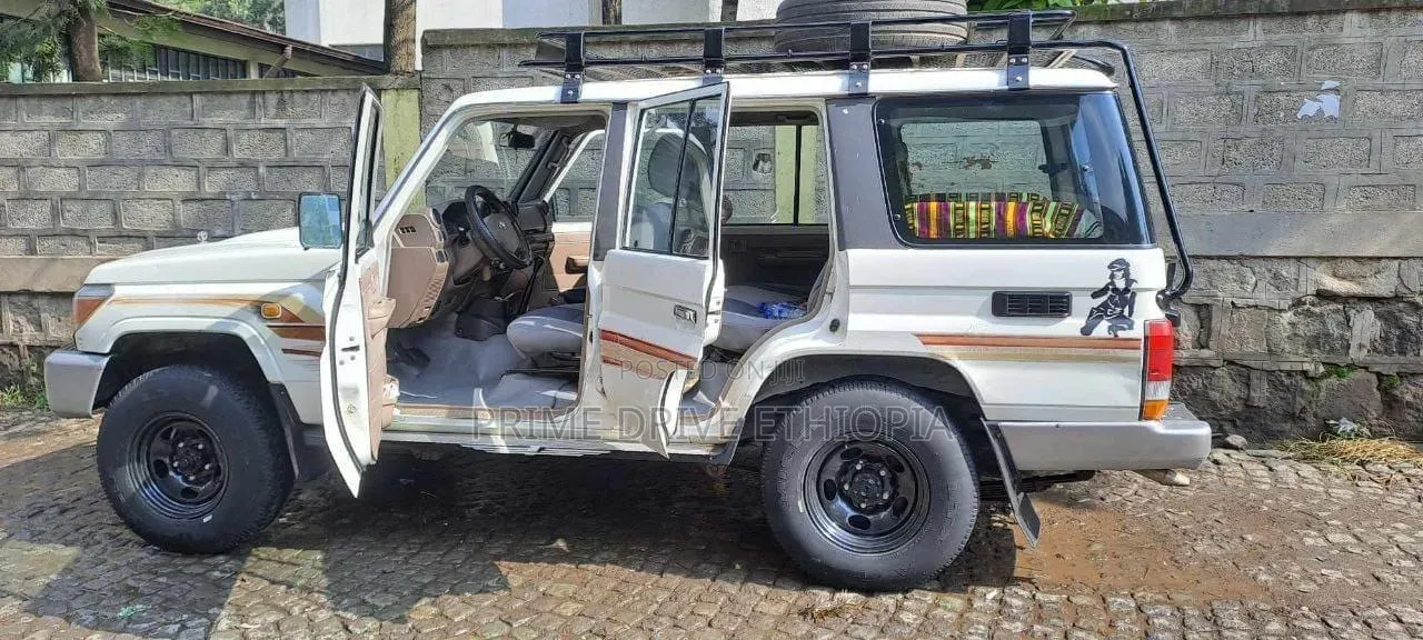 Mark 2 Land Cruiser for Rent