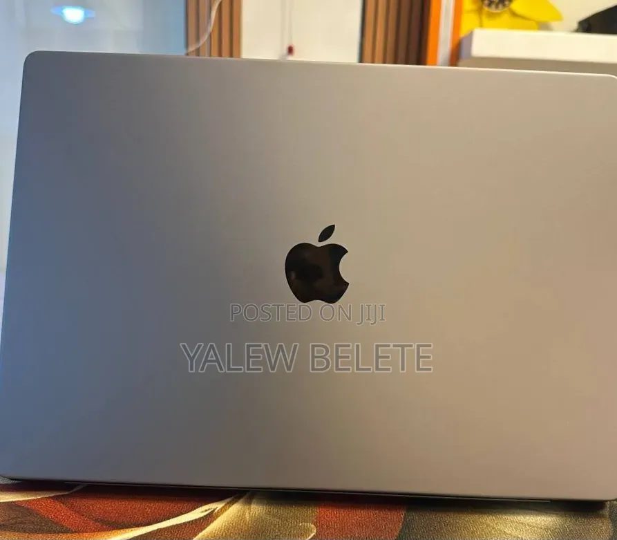 New Laptop Apple MacBook Pro 2021 M1 32GB Apple M1 Pro SSD 1T