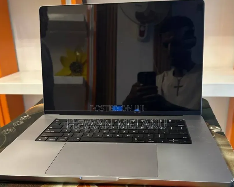 New Laptop Apple MacBook Pro 2021 M1 Max 32GB Apple M1 Max SSD 1T