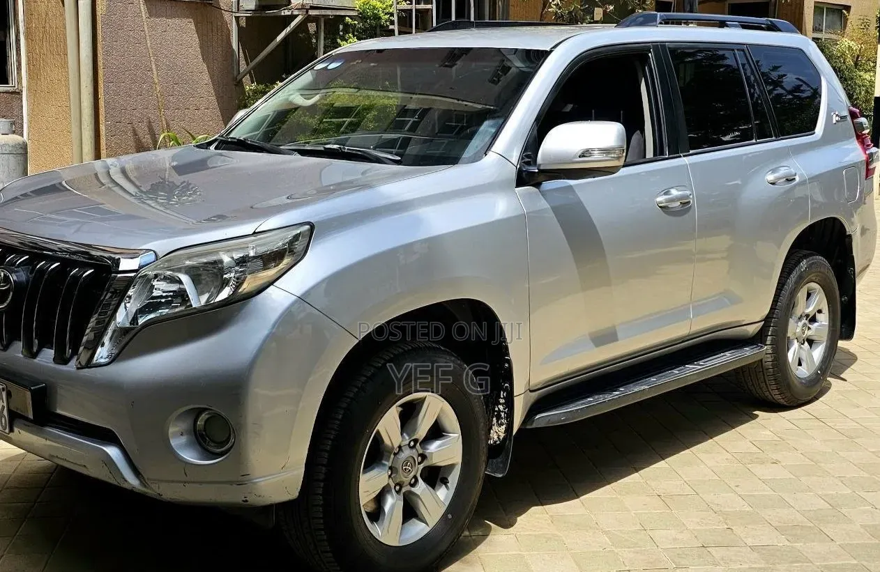 Toyota Land Cruiser Prado 2015