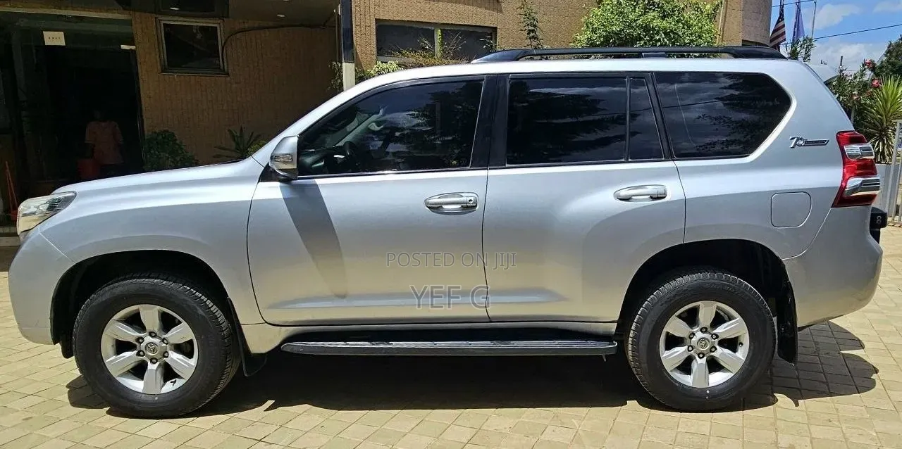 Toyota Land Cruiser Prado 2015