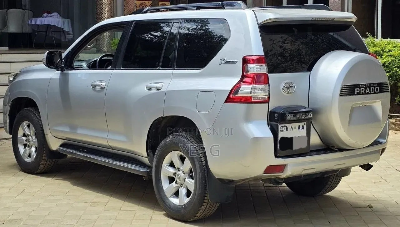 Toyota Land Cruiser Prado 2015