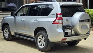 Toyota Land Cruiser Prado 2015