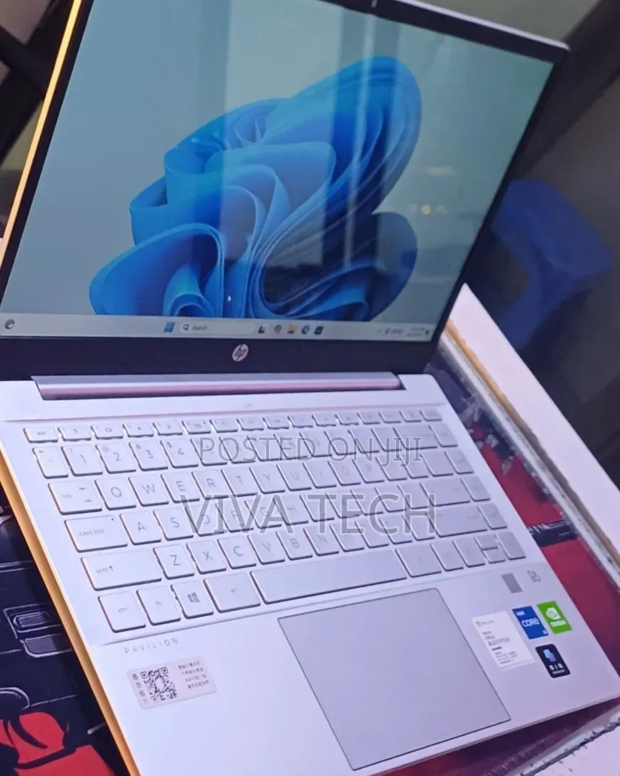 New Laptop HP Pavilion 14 16GB Intel Core i5 SSD 512GB