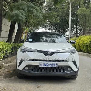 Toyota C-HR 2021 White