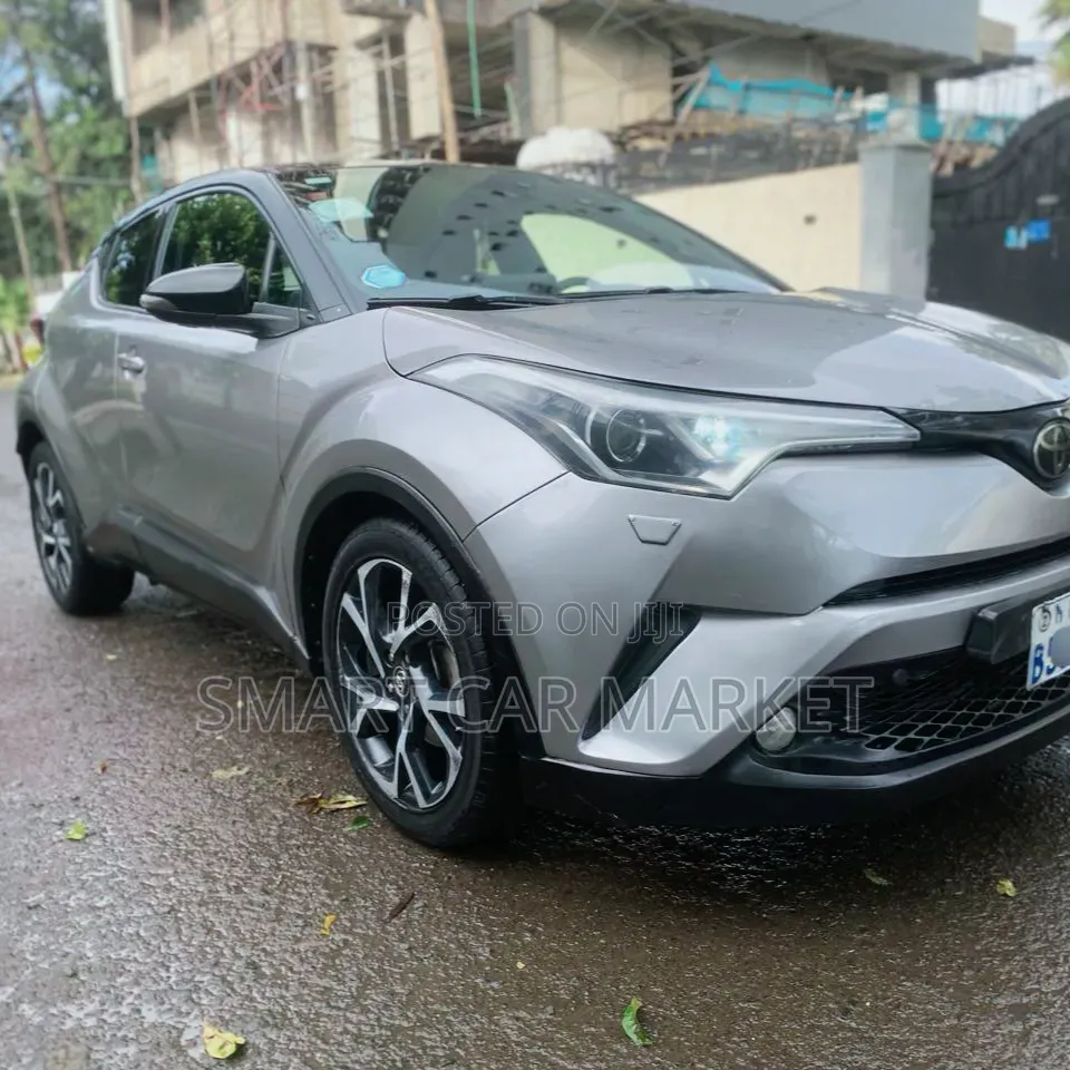 Toyota C-HR 2018 Silver