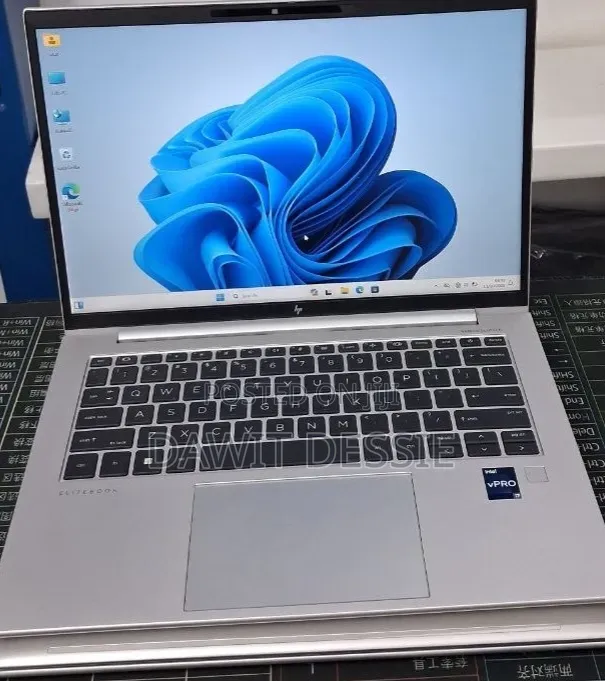 New Laptop HP EliteBook 840 G10 16GB Intel Core i7 SSD 1T