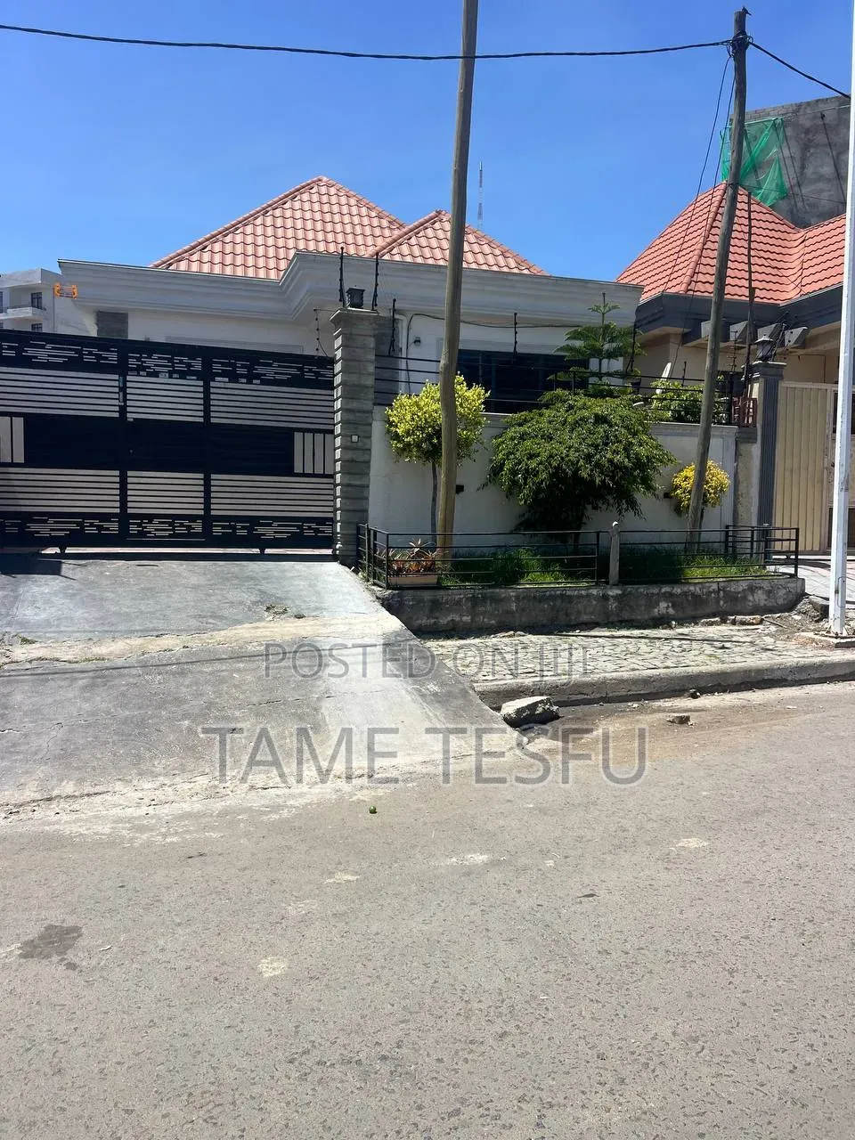 Furnished 3bdrm Villa in ሀያት, Bole for sale