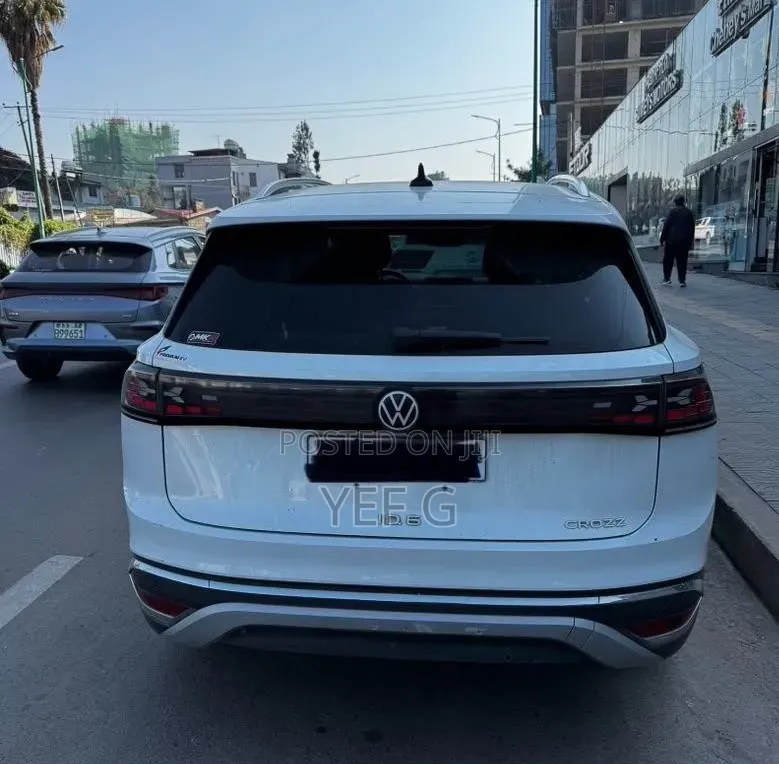 Volkswagen ID.6 2022 White