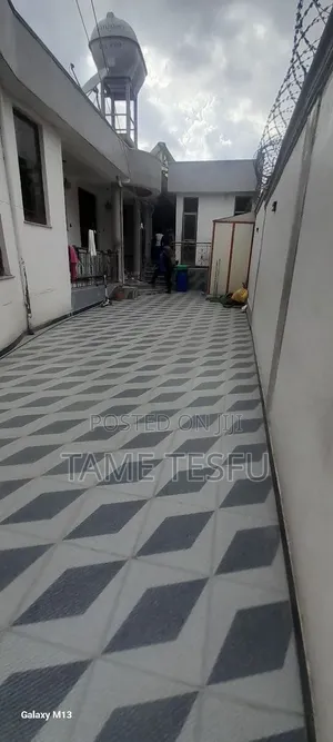 Furnished 5bdrm House in ኮቶቤ, Yeka for sale