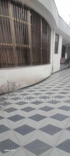 Furnished 5bdrm House in ኮቶቤ, Yeka for sale