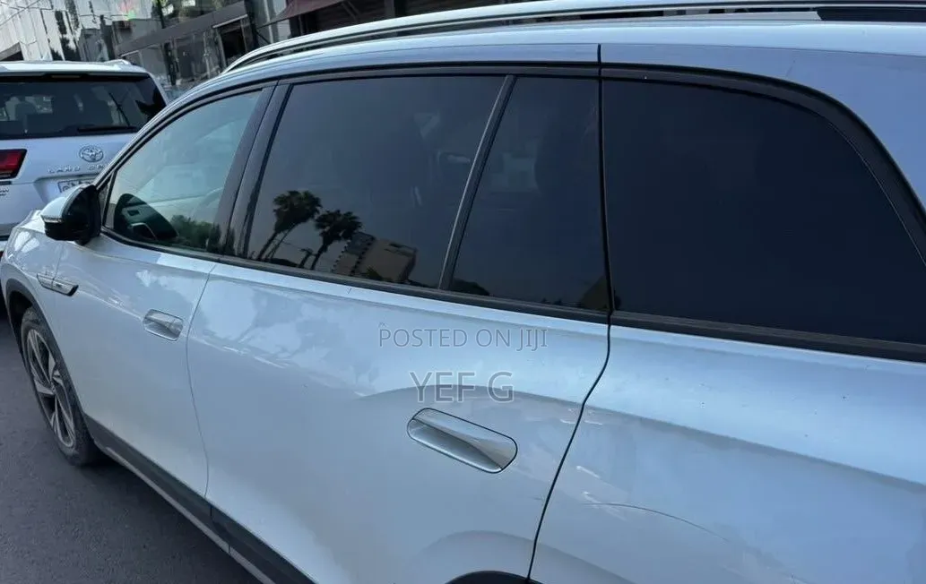 Volkswagen ID.6 2022 White