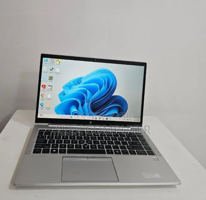 New Laptop HP EliteBook 840 G8 16GB Intel Core i7 SSD 512GB