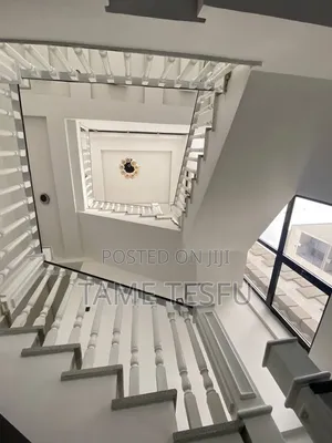 Furnished 8bdrm House in ሀያት ዞን, Bole for sale