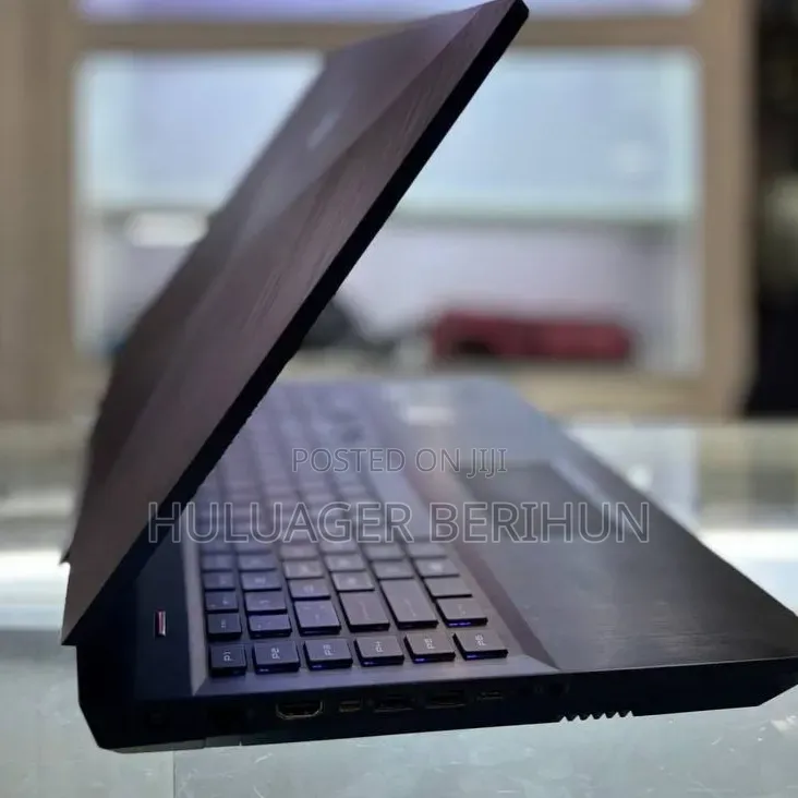 New Laptop HP Omen X 17t 16GB Intel Core i7 SSD 512GB
