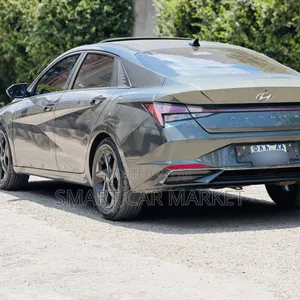 Hyundai Avante 2021 Gray