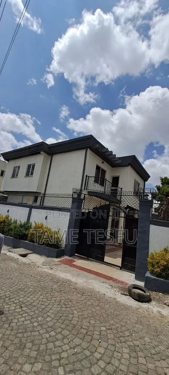 Furnished 4bdrm House in Hayat, Bole for sale
