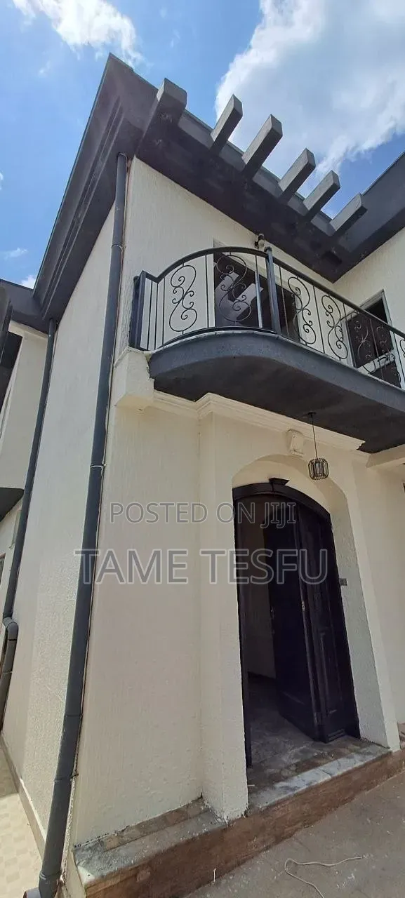 Furnished 4bdrm House in Hayat, Bole for sale